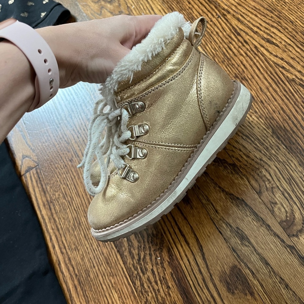 Cat & Jack gold winter Boots with faux fur - size 10